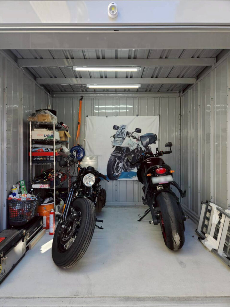 バイクガレージ設置後の写真03